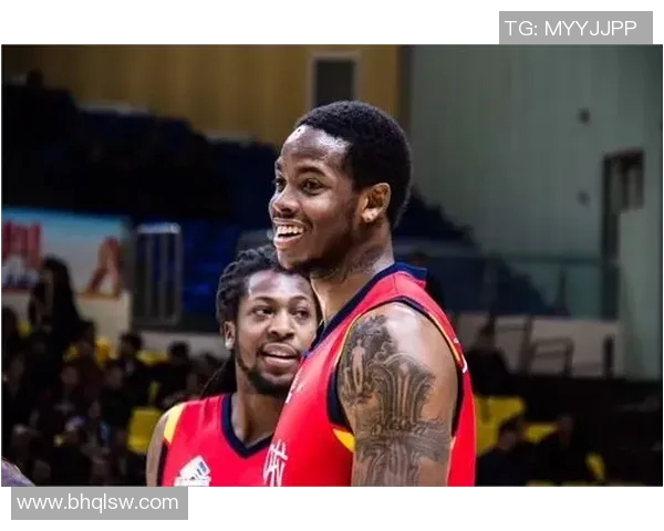 比兰尼塞斯与佛罗伦萨激战正酣谁将赢得这场精彩对决 比兰尼塞斯与佛罗伦萨激战正酣谁将赢得这场精彩对决