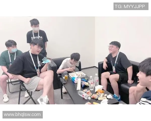 RNG战队转型之路揭秘:从辉煌到重塑的挑战与机遇 RNG战队转型之路揭秘:从辉煌到重塑的挑战与机遇